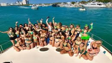 Felicia Female Stripper NYC Epic Yacht Party Manhattan